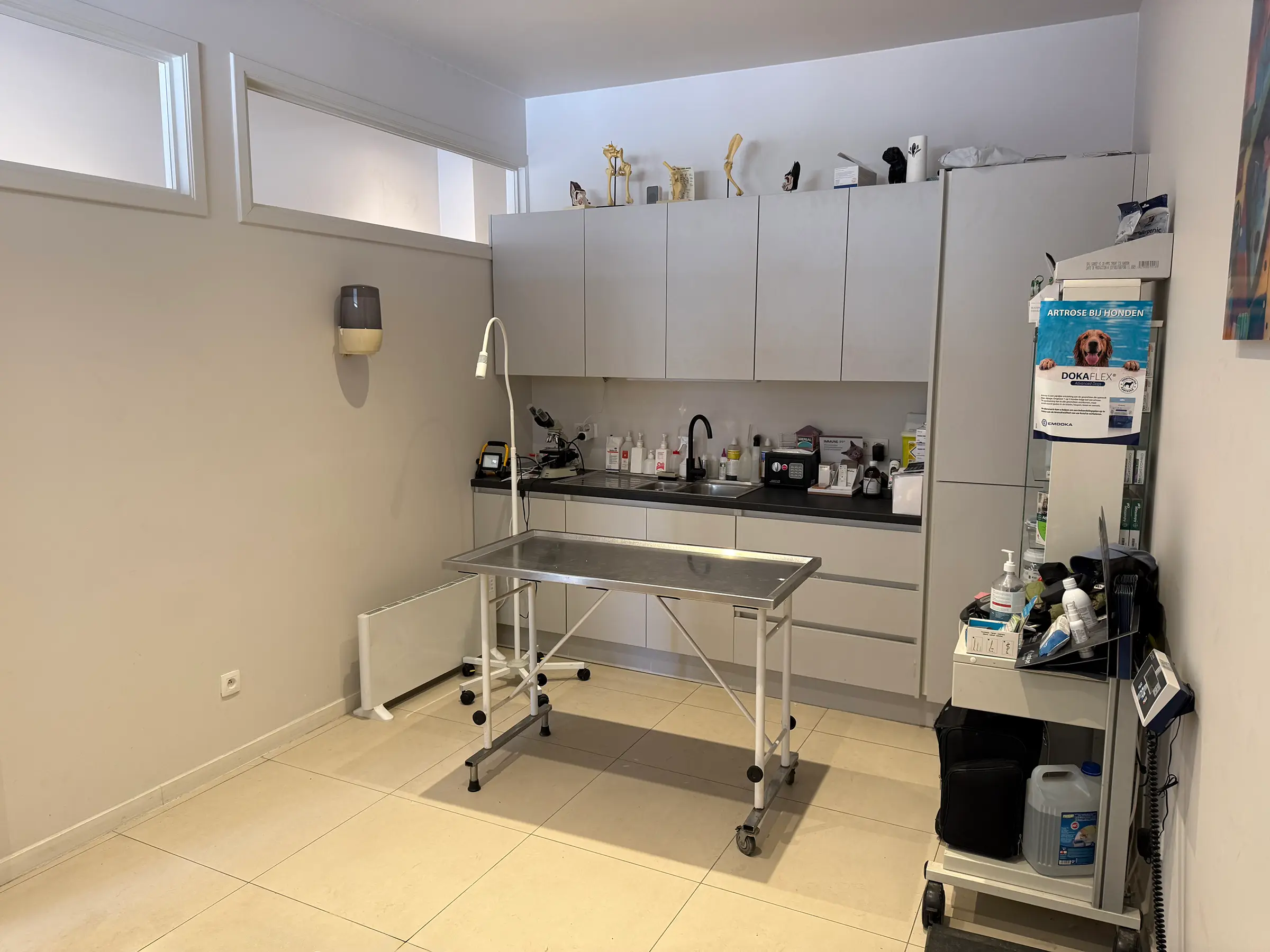 De consultatieruimte van dierenarts Eric Van Welden regio Deinze